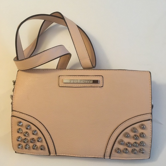 Steve Madden Handbags - Steve Madden Blush Pink Crossbody